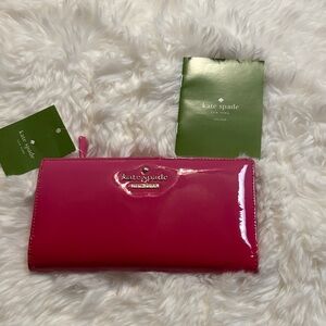 Kate Spade Fuchsia Wallet